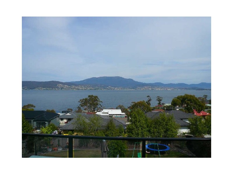 655 Oceana Drive, Tranmere TAS 7018