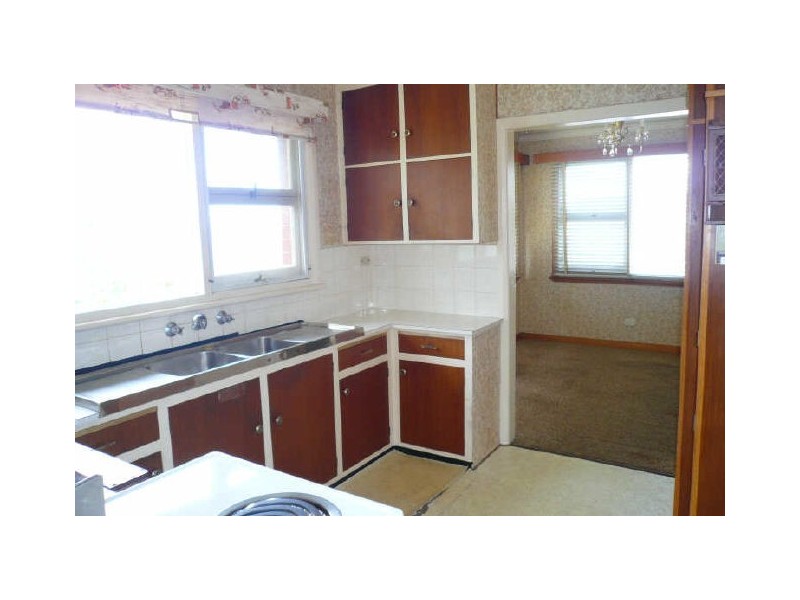 8 Sirius Street, Howrah TAS 7018