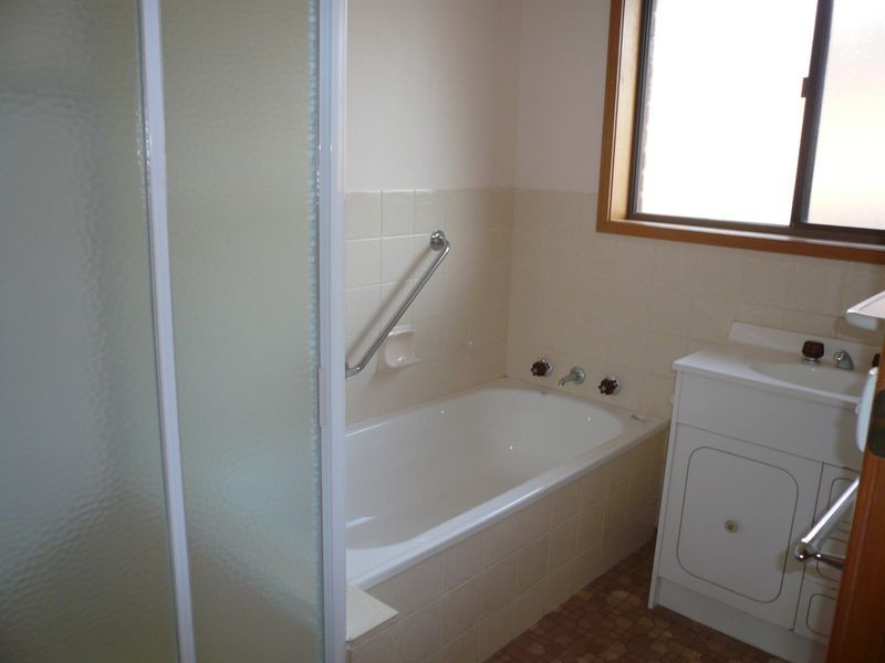 2/2A Crown Street, Bellerive TAS 7018