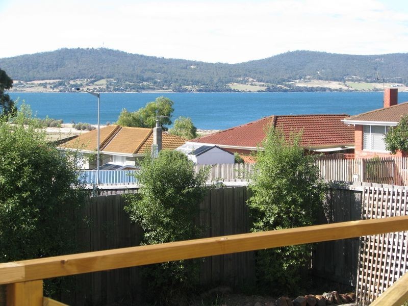 2 Bray Court, Rokeby TAS 7019