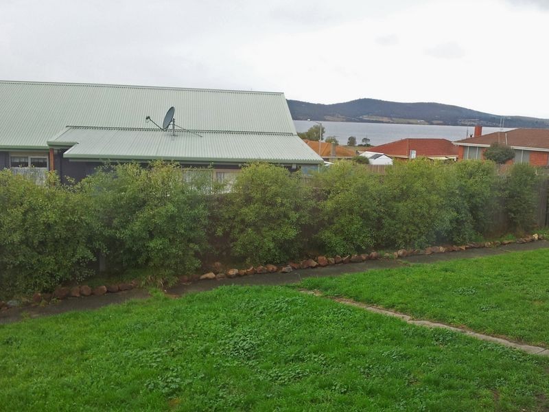 2 Bray Court, Rokeby TAS 7019