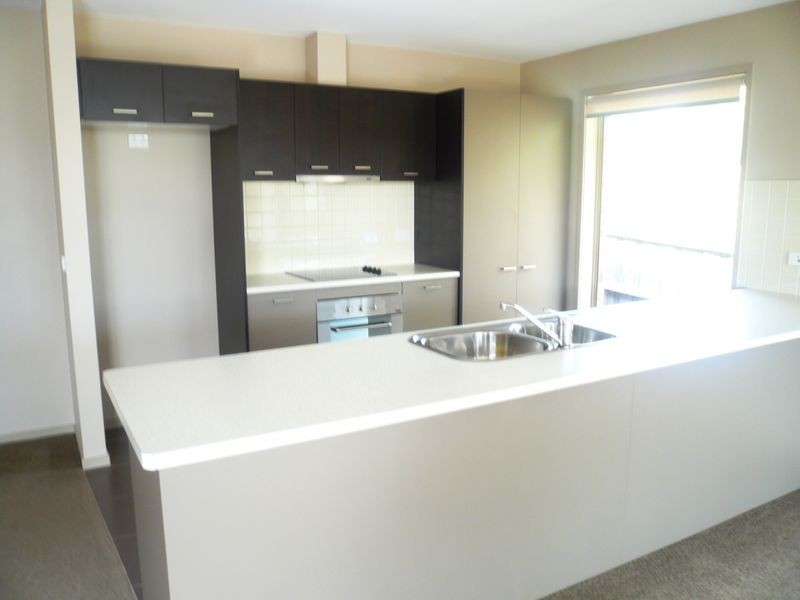 2/19 La Perouse Street, Warrane TAS 7018