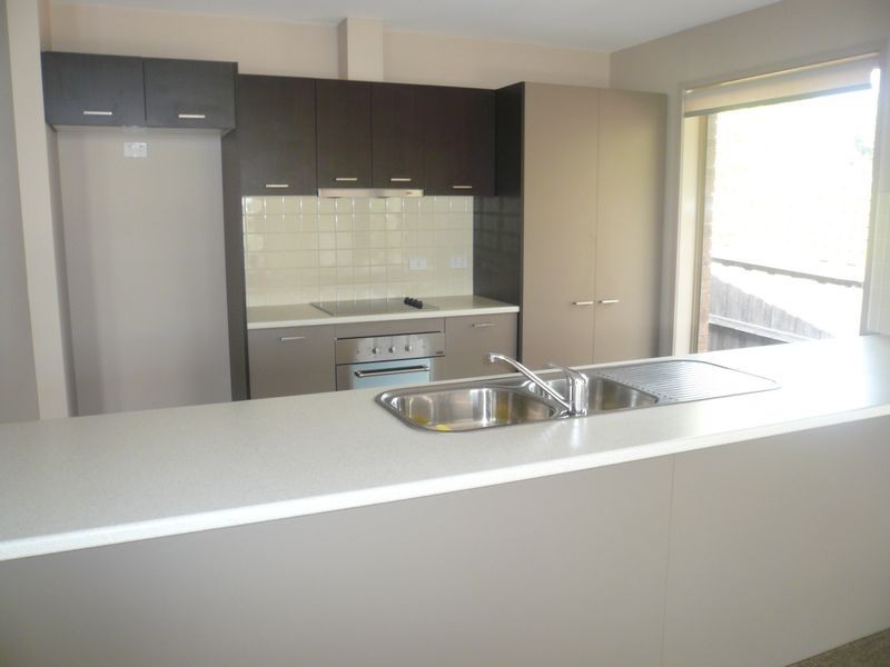 2/19 La Perouse Street, Warrane TAS 7018