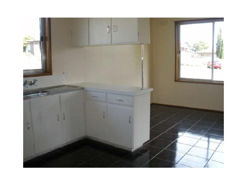 2 Bradman Street, Clarendon Vale TAS 7019