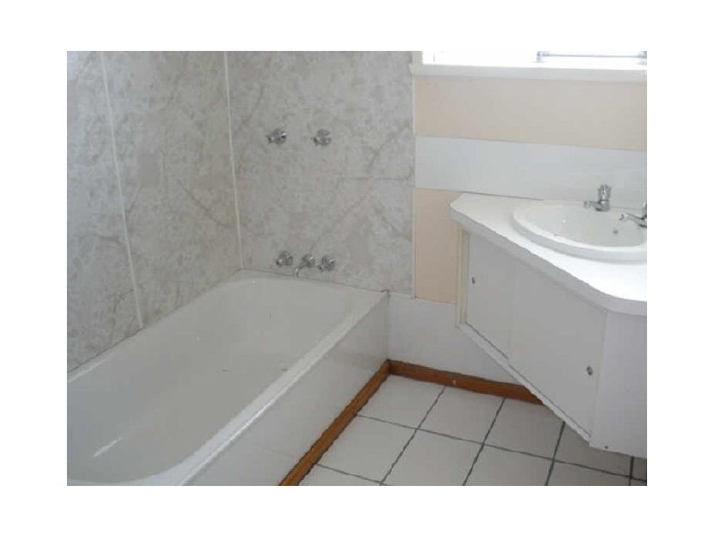 2 Bradman Street, Clarendon Vale TAS 7019