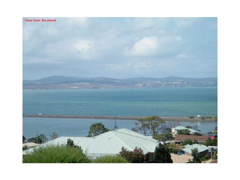 2/9 Haber Street, Midway Point TAS 7171