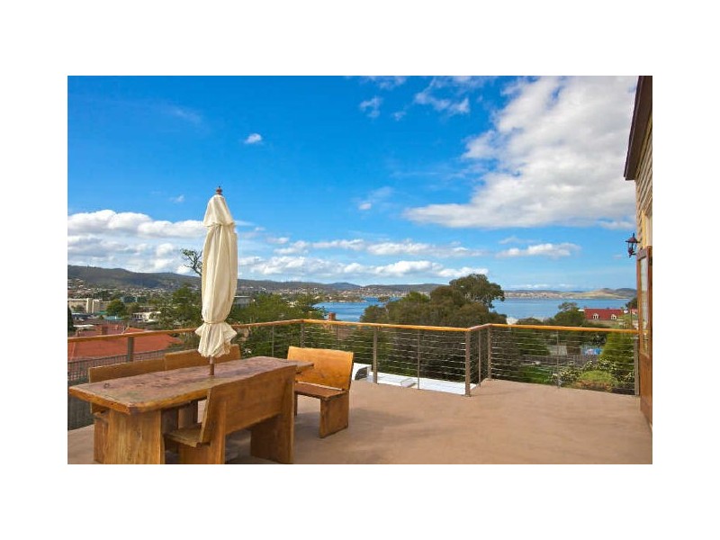Bluff Lodge/40 King Street, Bellerive TAS 7018