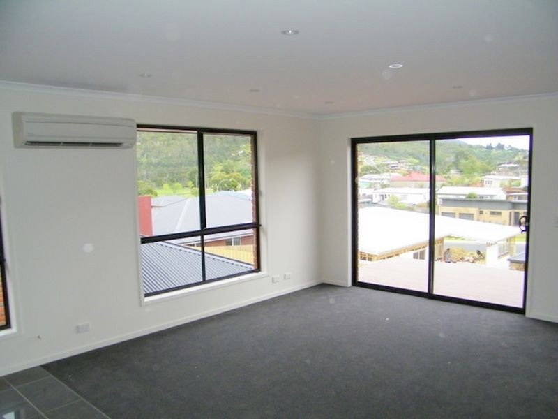 2/9 Sundown Place, Geilston Bay TAS 7015