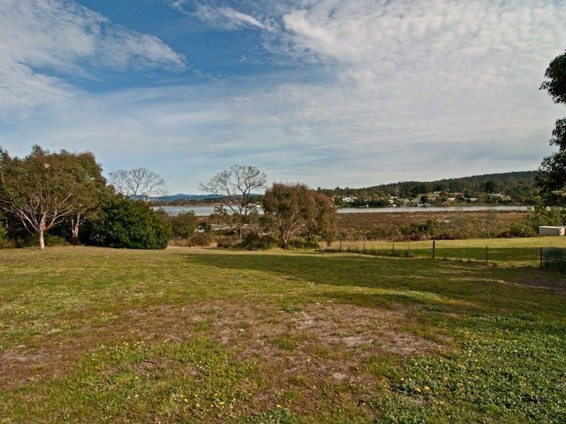 22 Colleen Street, Primrose Sands TAS 7173