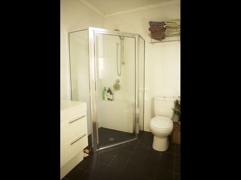 1/110 Malunna Road, Lindisfarne TAS 7015
