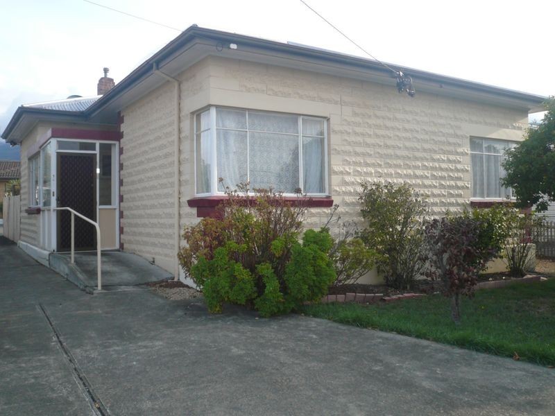 1/14 Pitcairn Street, Glenorchy TAS 7010