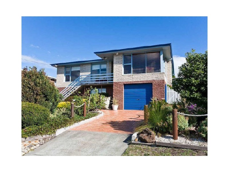 24 Lake Vue Parade, Midway Point TAS 7171