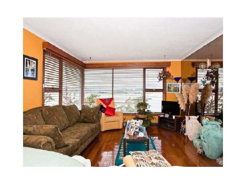 24 Lake Vue Parade, Midway Point TAS 7171