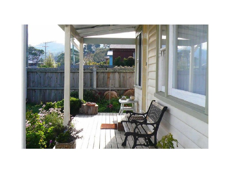 1 Ralph Terrace, Rokeby TAS 7019