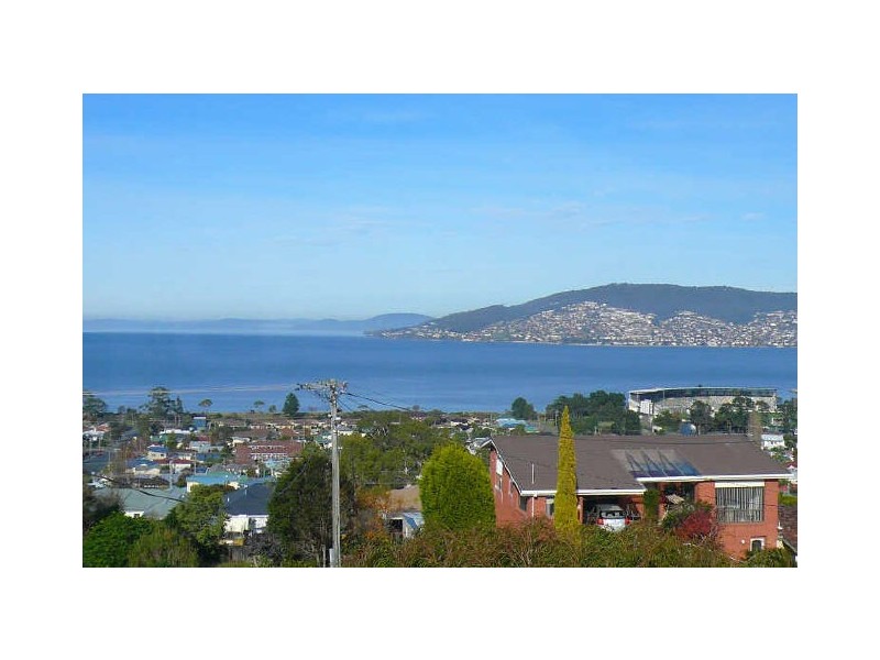 71 Maluka Terrace, Bellerive TAS 7018
