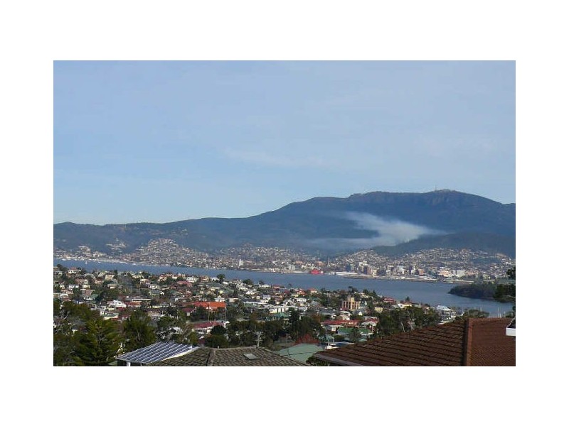 71 Maluka Terrace, Bellerive TAS 7018