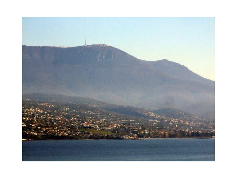 36 Spinnaker Crescent, Tranmere TAS 7018