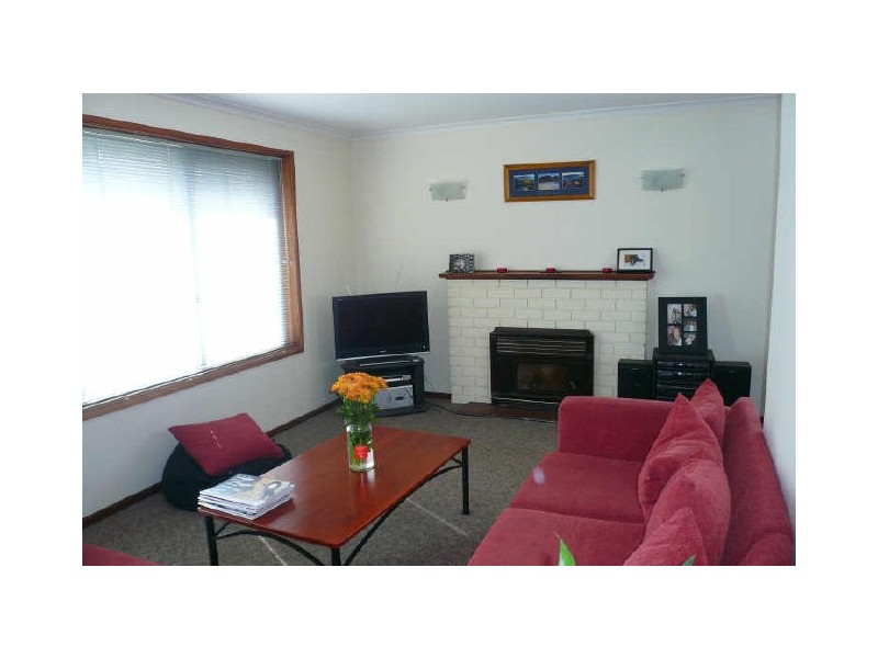 11 East Crescent, Midway Point TAS 7171