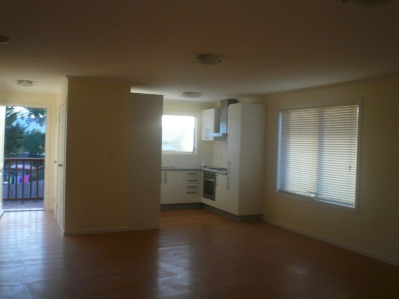 2/5 Aloomba Place, Herdsmans Cove TAS 7030