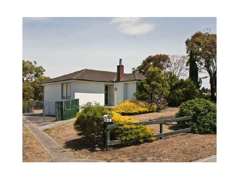 8 Carslake Street, Clarendon Vale TAS 7019