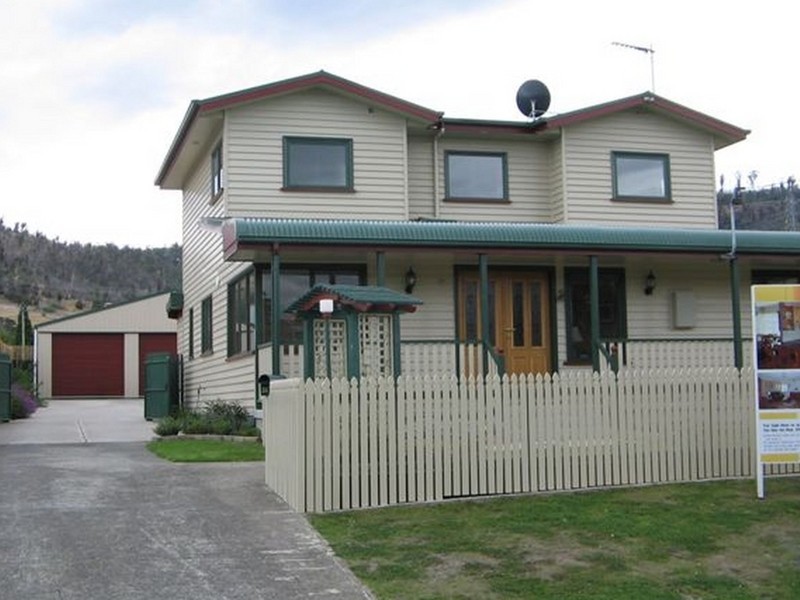 54 Bounty Street, Warrane TAS 7018