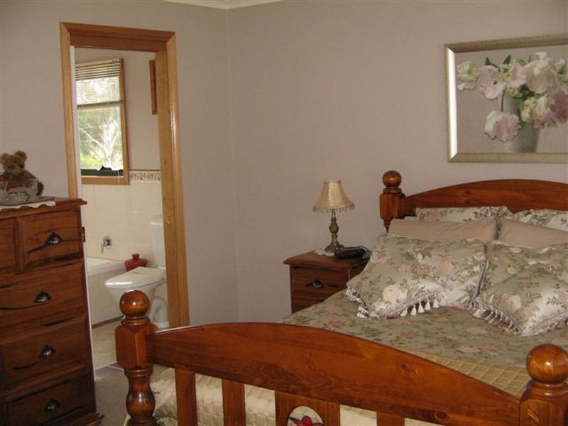 54 Bounty Street, Warrane TAS 7018