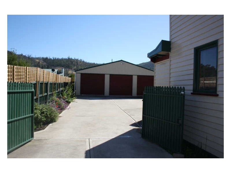 54 Bounty Street, Warrane TAS 7018
