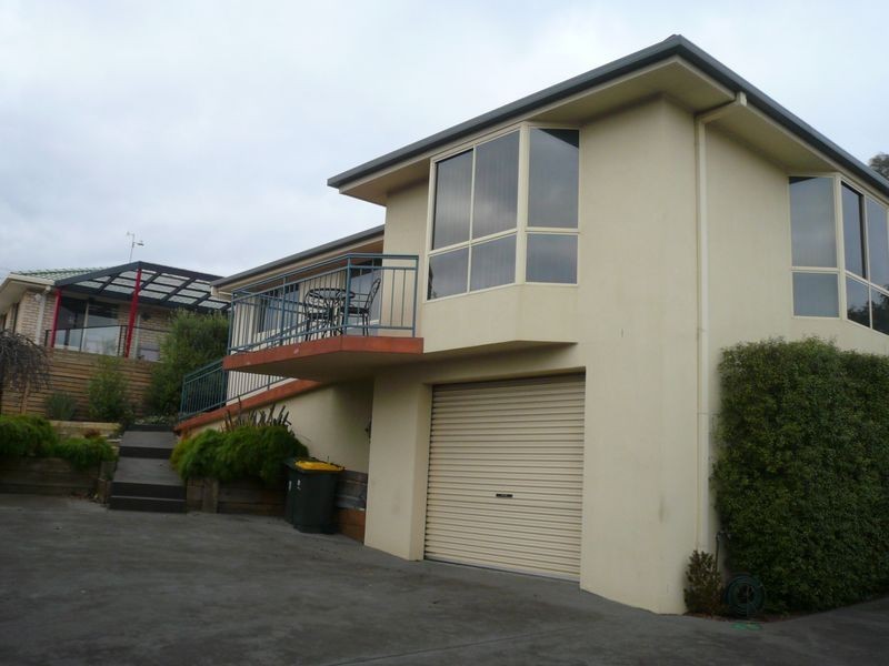 2/90 Esplanade, Rose Bay TAS 7015