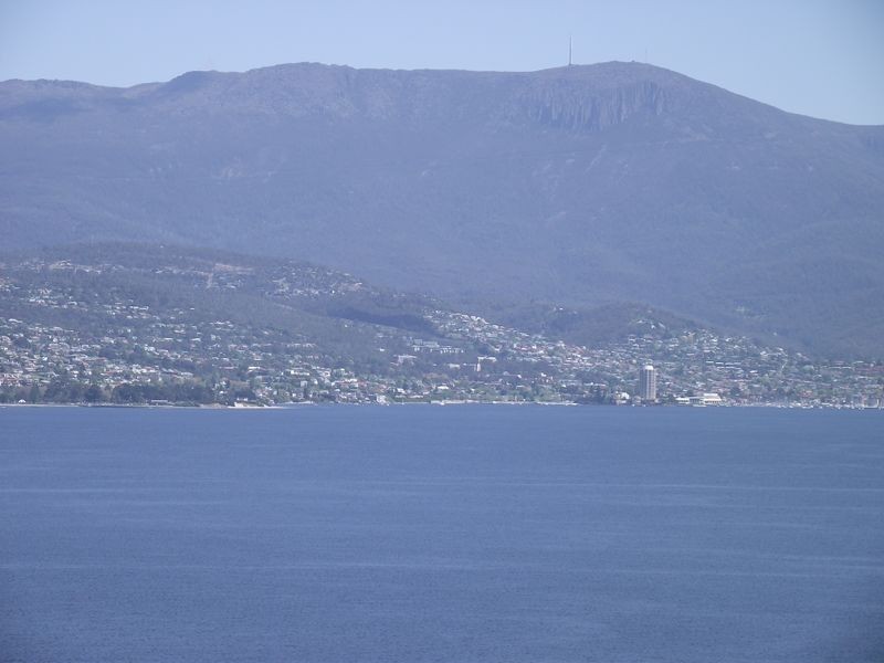 1/680 Oceana Drive, Tranmere TAS 7018
