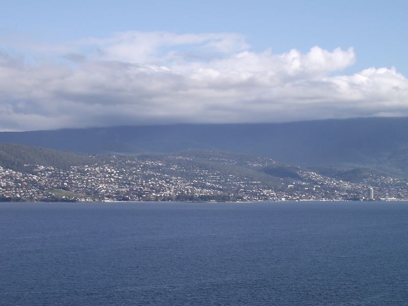 4/680 Oceana Drive, Tranmere TAS 7018