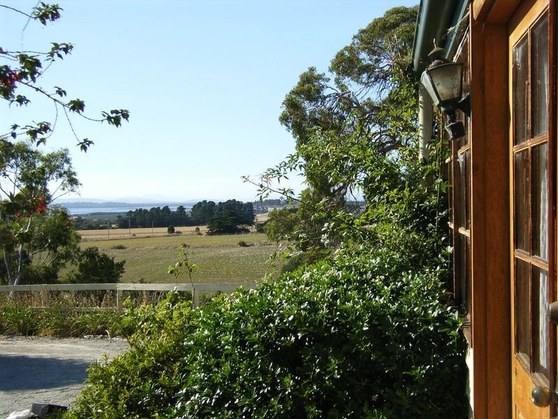 26 Esplanade, Dulcot TAS 7025