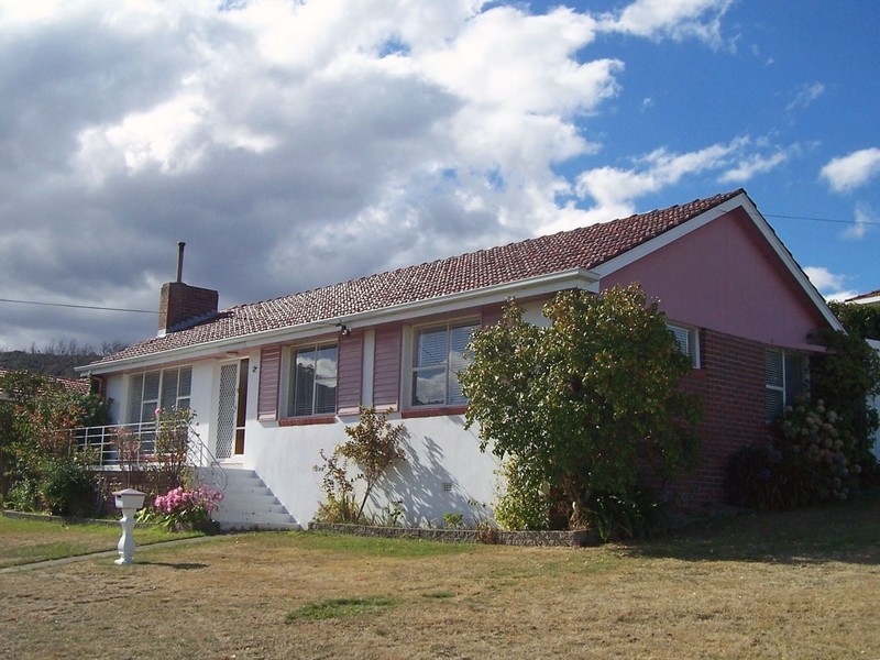 2 Anstey Street, Howrah TAS 7018