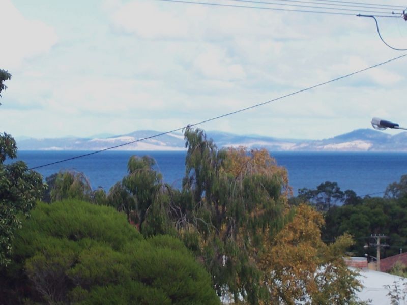 2 Anstey Street, Howrah TAS 7018