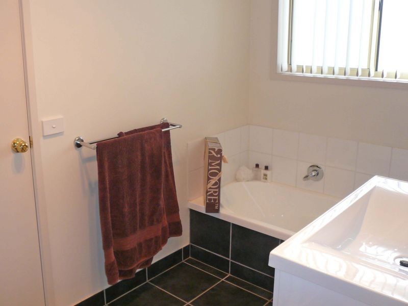 8 Alexander Circle, Campania TAS 7026