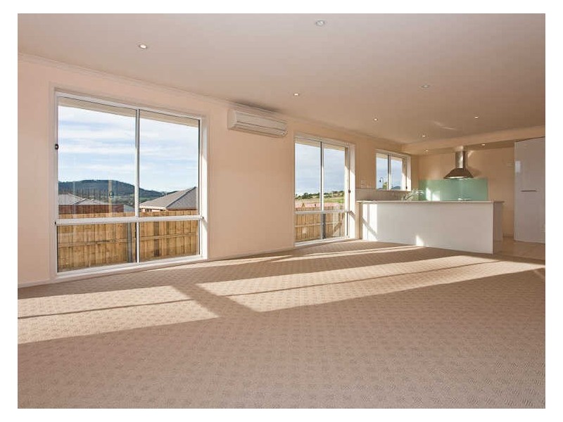 1/16 Glebe Hill Road, Howrah TAS 7018