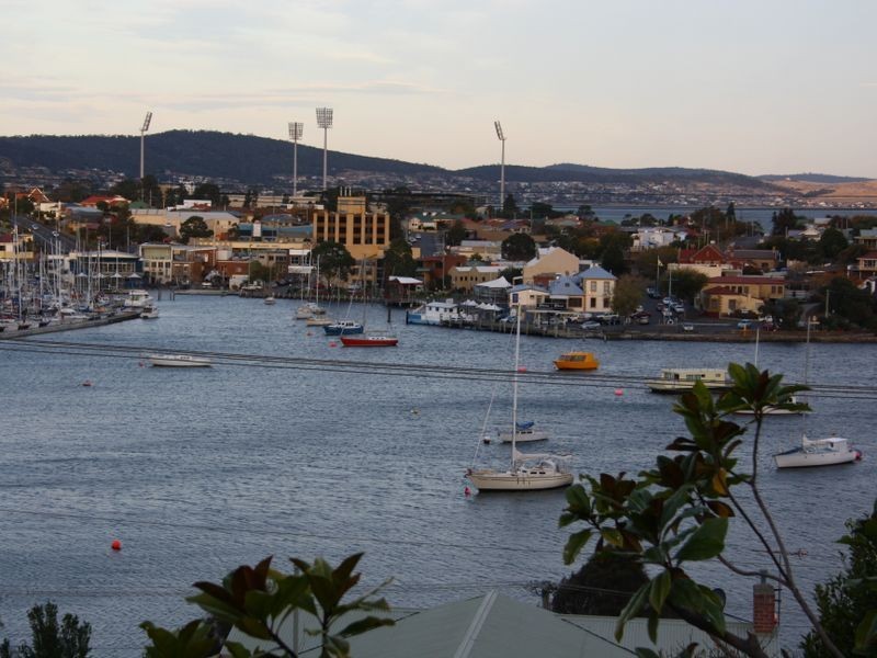 67 Bastick Street, Rosny TAS 7018