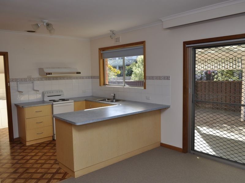 4 Pinaroo Court, Howrah TAS 7018
