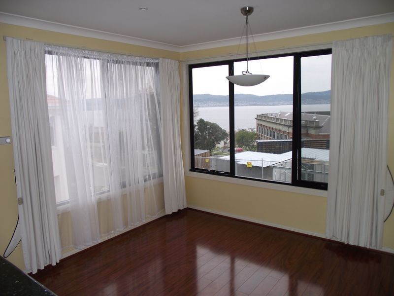 7 Rose Court, Sandy Bay TAS 7005