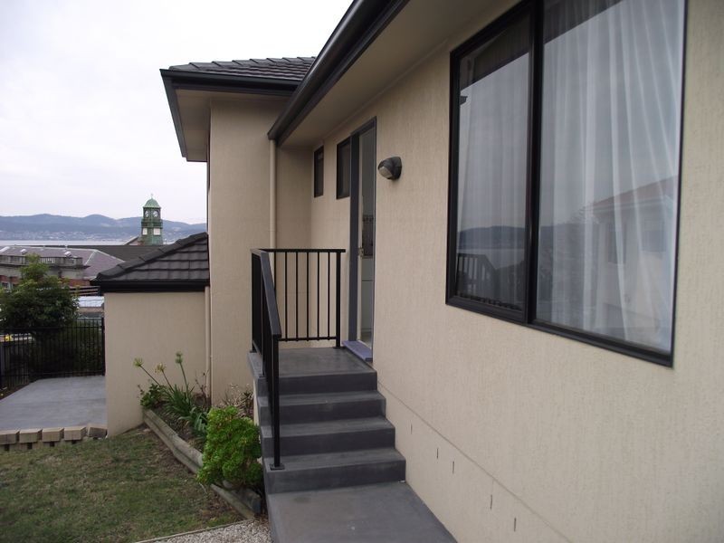 7 Rose Court, Sandy Bay TAS 7005