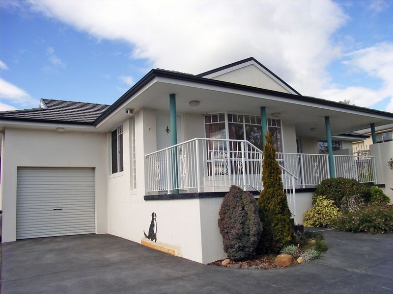 2/3 Yolla Street, Rose Bay TAS 7015