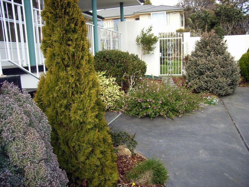 2/3 Yolla Street, Rose Bay TAS 7015
