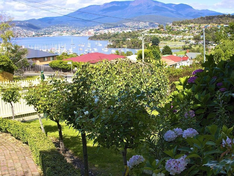 12 Ormond Street, Bellerive TAS 7018