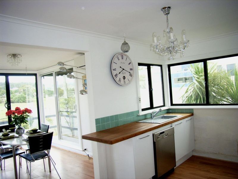 2 Nietta Road, Lindisfarne TAS 7015