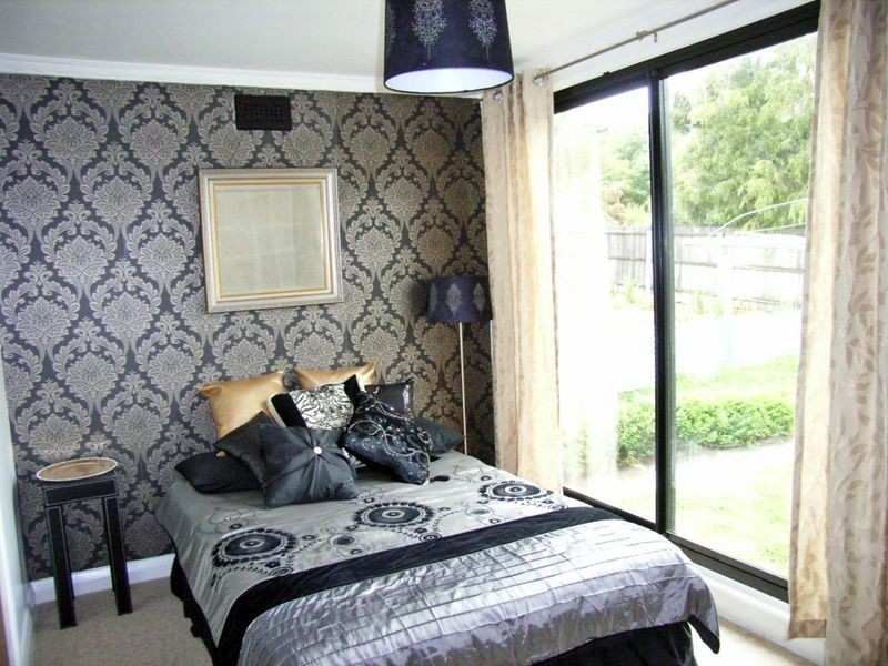 2 Nietta Road, Lindisfarne TAS 7015