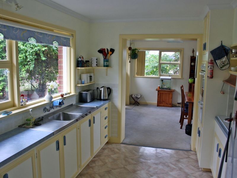 106 Clinton Road, Geilston Bay TAS 7015