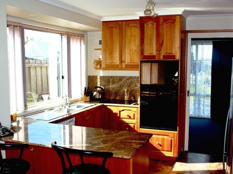 9 East Crescent, Midway Point TAS 7171