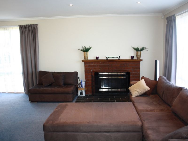 9 East Crescent, Midway Point TAS 7171