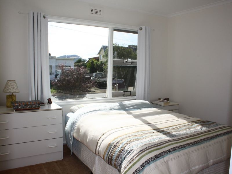 10 Aragoon Street, Lauderdale TAS 7021