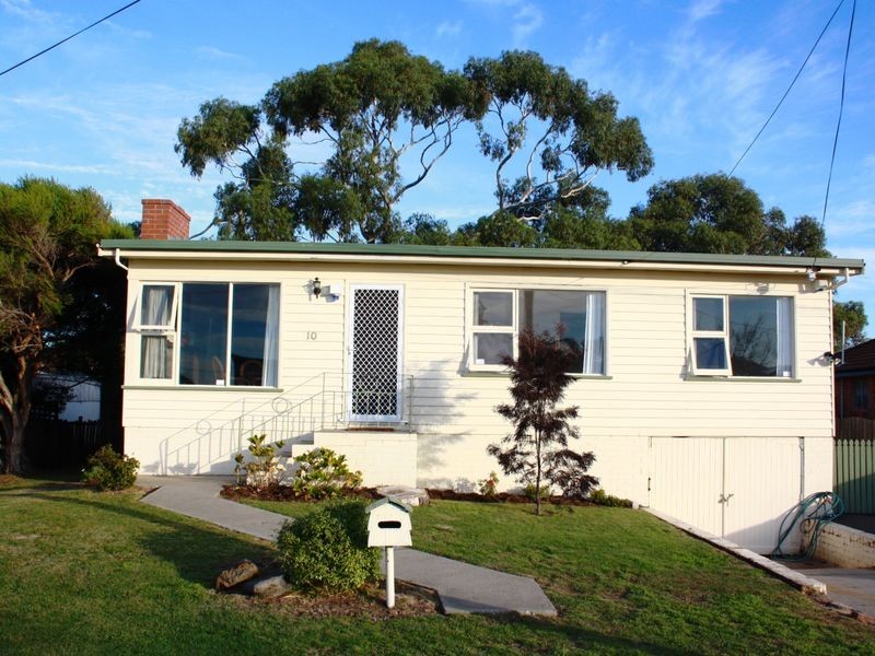 10 Aragoon Street, Lauderdale TAS 7021