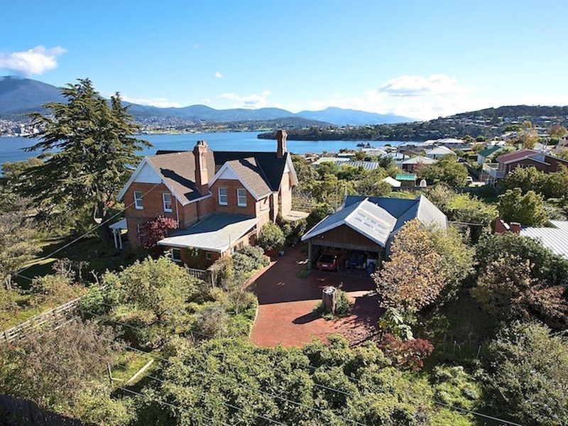13 Fort Street, Bellerive TAS 7018